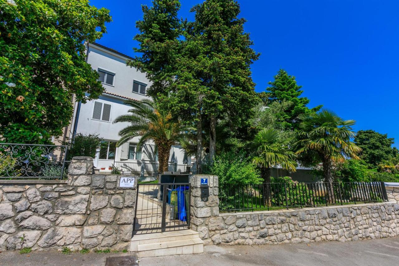 Apartment Andry 2 Crikvenica Buitenkant foto